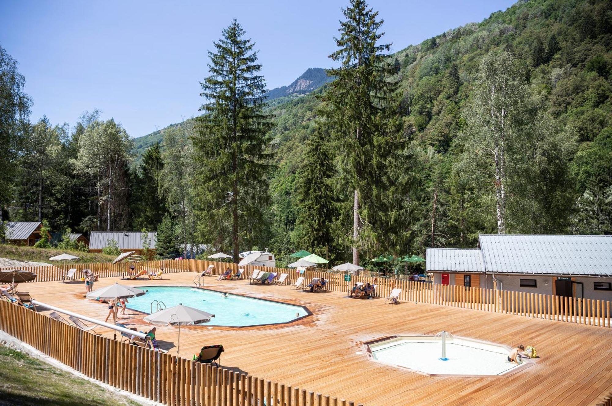 Huttopia Bozel En Vanoise Exteriör bild